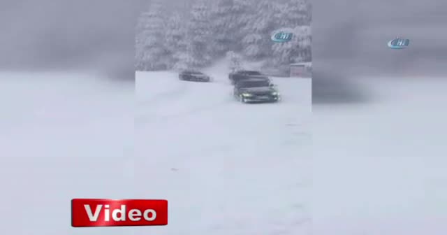 Uludağ yolu kapandı!