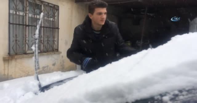 Van’da 48 mahalle yolu kapandı