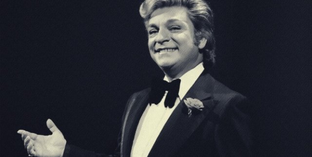 Zeki Müren doğum gününde anıldı
