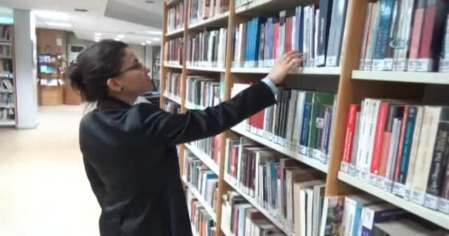 24 saat açık kütüphane