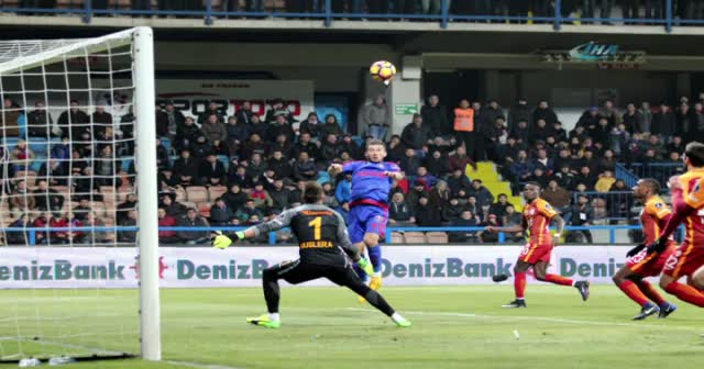 Aslan Karabük’e boyun eğdi