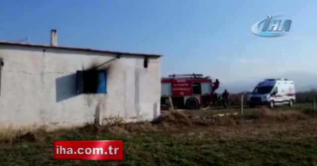 Bağ evinde yanarak öldü