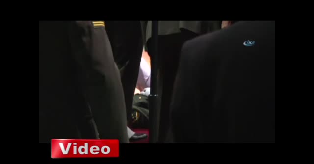 Bakan Soylu konuştuğu sırada arkasındaki asker bayıldı