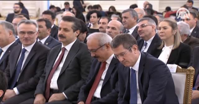 Başbakan Yıldırım: Yatırım için sıfır faizli yatırım kredisi verilecek