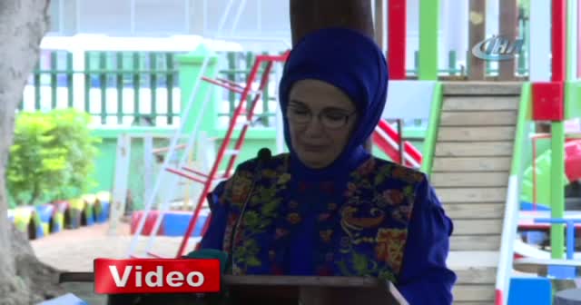 Emine Erdoğan’dan Mozambik’te yetimhaneye ziyaret