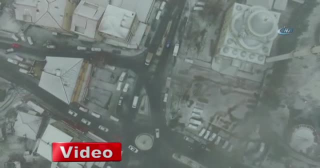 İstanbul'da beklenen kar yağışı başladı!