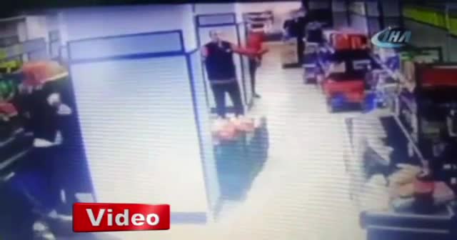 Marketten silahlı soygun!