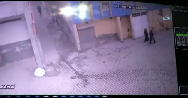 Şanlıurfa’da kapkaç kameraya yansıdı