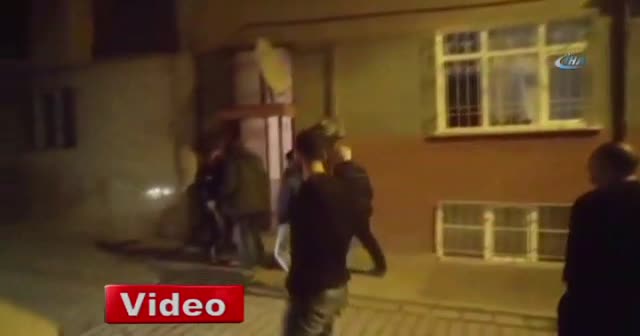 Şüpheli şahıs, çıktığı balkondan inemeyince yakalandı