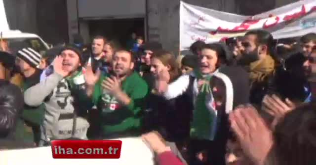 Suriyelilerden Esad protestosu
