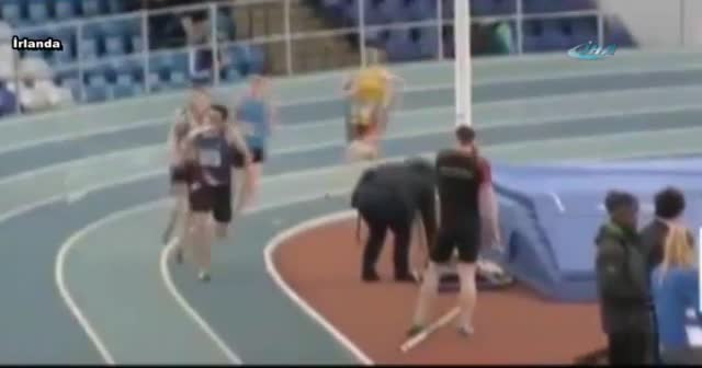 800 metre yarışında görünmez kaza