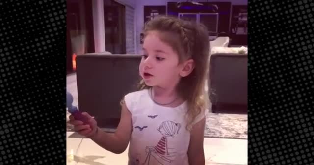 Acun Ilıcalı'nın 4 yaşındaki kızı İngilizce konuşuyor