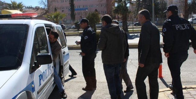 Adliyede kavga: 5 yaralı, 15 gözaltı