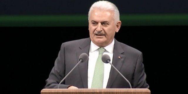 Başbakan Yıldırım: 'İş çok o yüzden 200’er 200’er açıyoruz'