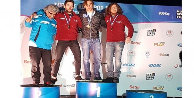 İAÜ öğrencisi şampiyonluğa kaydı!