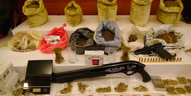 İstanbul’da çay bardaklarında uyuşturucu satışı