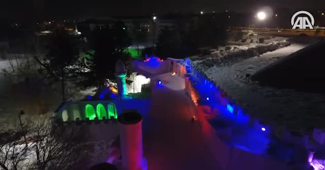 Kardan yapılar göz kamaştırıyor