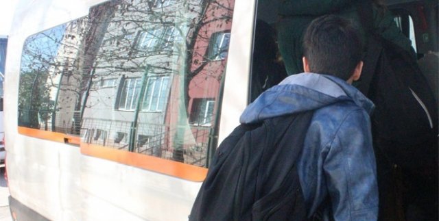 Kocaeli'de okul servislerinde veli denetim dönemi