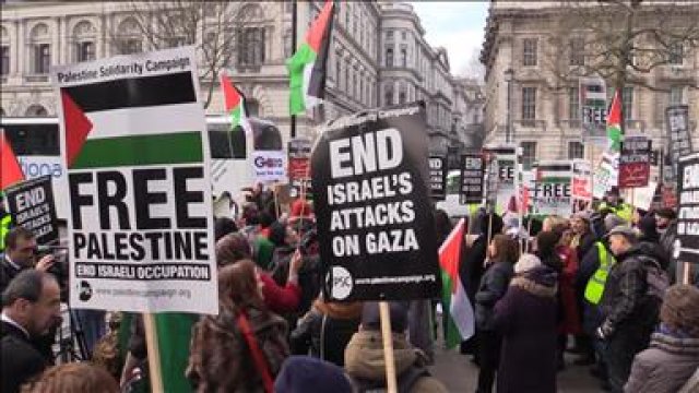 Netanyahu, Londra'da protesto edildi