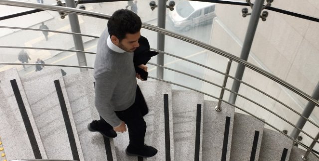 Rüzgar Çetin 'muşta' davası için adliyede