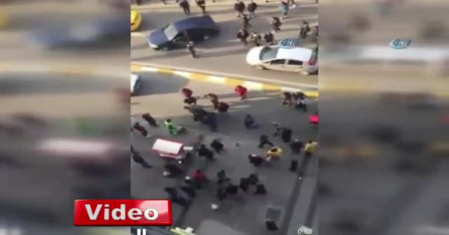 Taksim’de laf atma kavgası