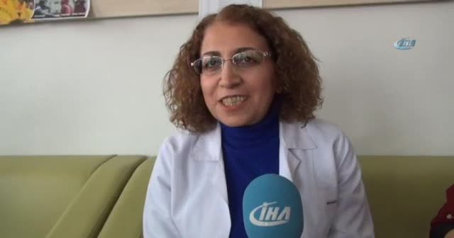 Van'daki öğretmenler minik ayaklar için örüyor
