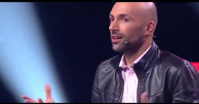 4 yaşındaki Bella tam 7 dil biliyor