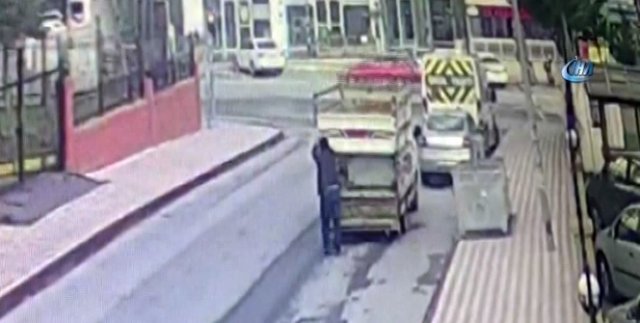 Çöp konteynerlerini çalan hırsızlar suçüstü yakalandı