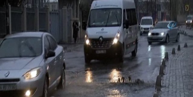 İstanbul'da yağmur etkili oluyor