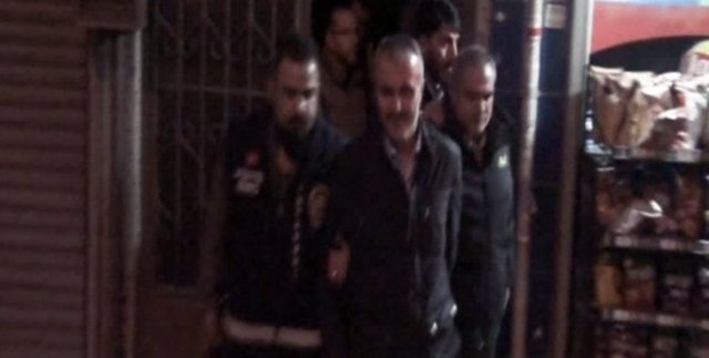 Kaçak silah deposuna baskın