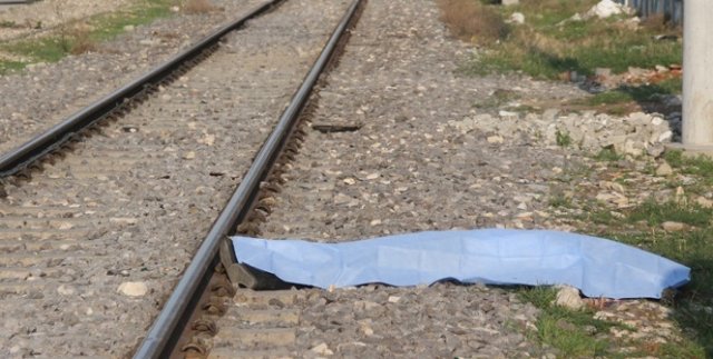 Kazada ölen kızın telefonunu çaldılar