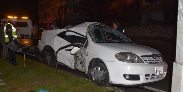 Polis memuru kazada hayatını kaybetti