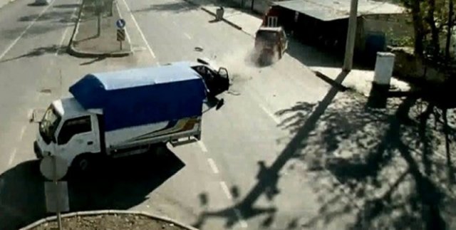 Yürekleri ağza getiren kazalar kamerada