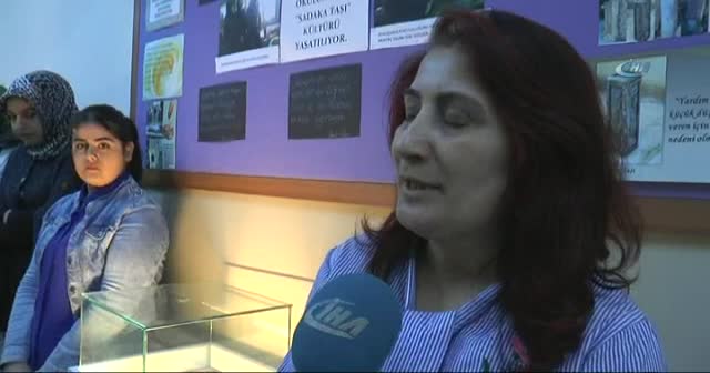 'Sadaka Taşı' geleneği bu okulda yaşatılıyor