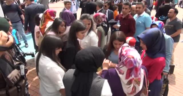 23 Nisan şenliğinden kötü haber: 5 yaralı