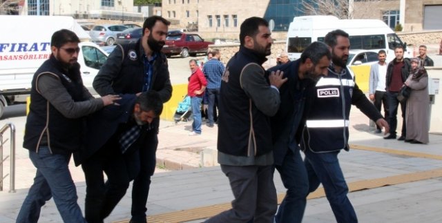 3 polisin şehit olduğu saldırı ile ilgili 3 şüpheli adliye sevk edildi