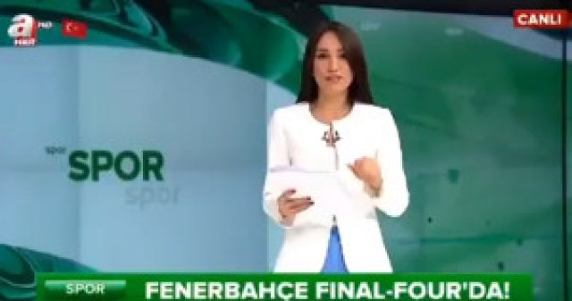 A Haber spikeri Duygu Leloğlu basketbol haberini sunarken rezil oldu