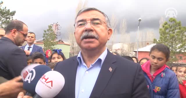 Bakan Yılmaz: ''Başbakan'ımızın talimatıyla 17 Nisan'ı tatil etme kararı aldık''
