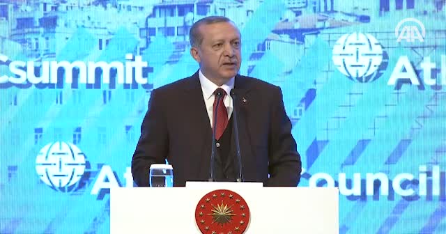 Cumhurbaşkanı Erdoğan: Krizi fırsata çevirmek bizlerin elinde