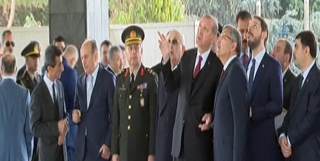 Cumhurbaşkanı Erdoğan, mezarların yenilenmesi için yetkililere talimat verdi