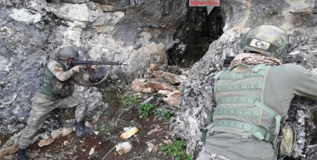 Diyarbakır'da teröre darbe üstüne darbe