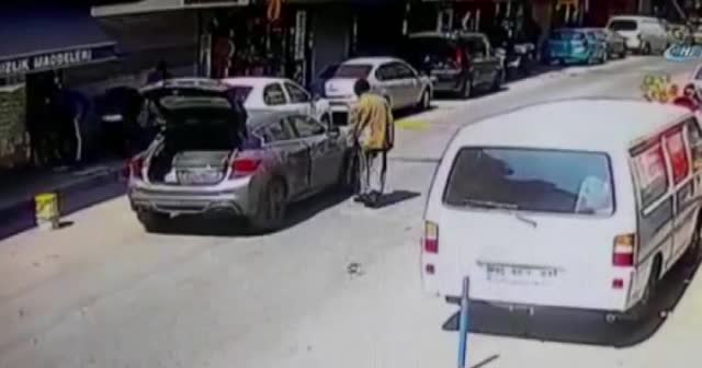 Etekli soyguncular kamerada