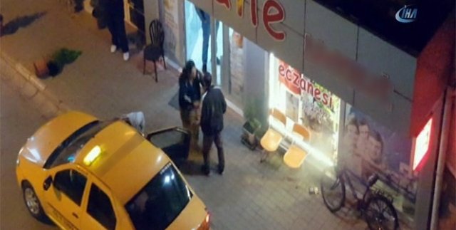 Kadından kocaya meydan dayağı kameraya yansıdı