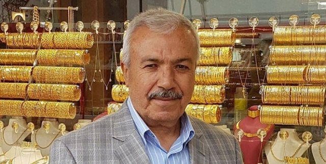 Kuyumcuyu öldürüp altınları çaldılar
