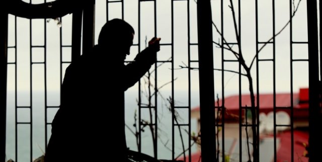 Mahkeme, ‘ Sabıkan var’ dedi, evi yanan vatandaşa kamu davası açtı