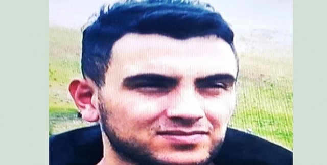 Şehidin Tatvan’daki köyü bayraklarla donatıldı