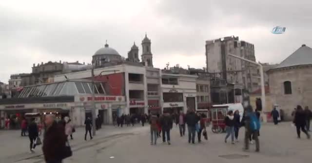Taksim’de leylek şöleni