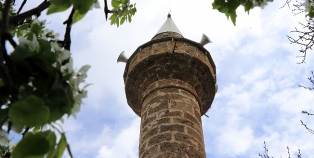 600 yıllık caminin ilginç özellikleri