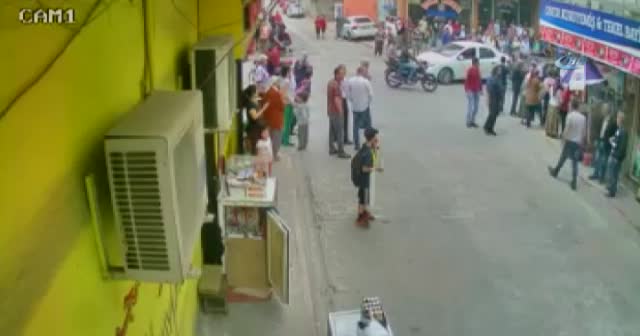 Adana’daki silahlı çatışma kamerada
