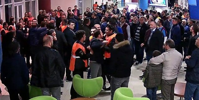 Gökhan Saral'a yapılan saldırı teşebbüsü güvenlik kamerasında